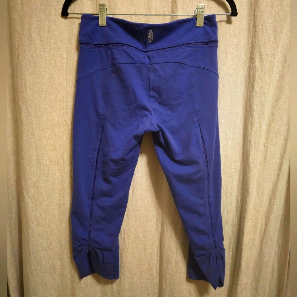 Free People Movement Purple Eyelet Hole Ruched Bottom Yoga Leggings Size Medium